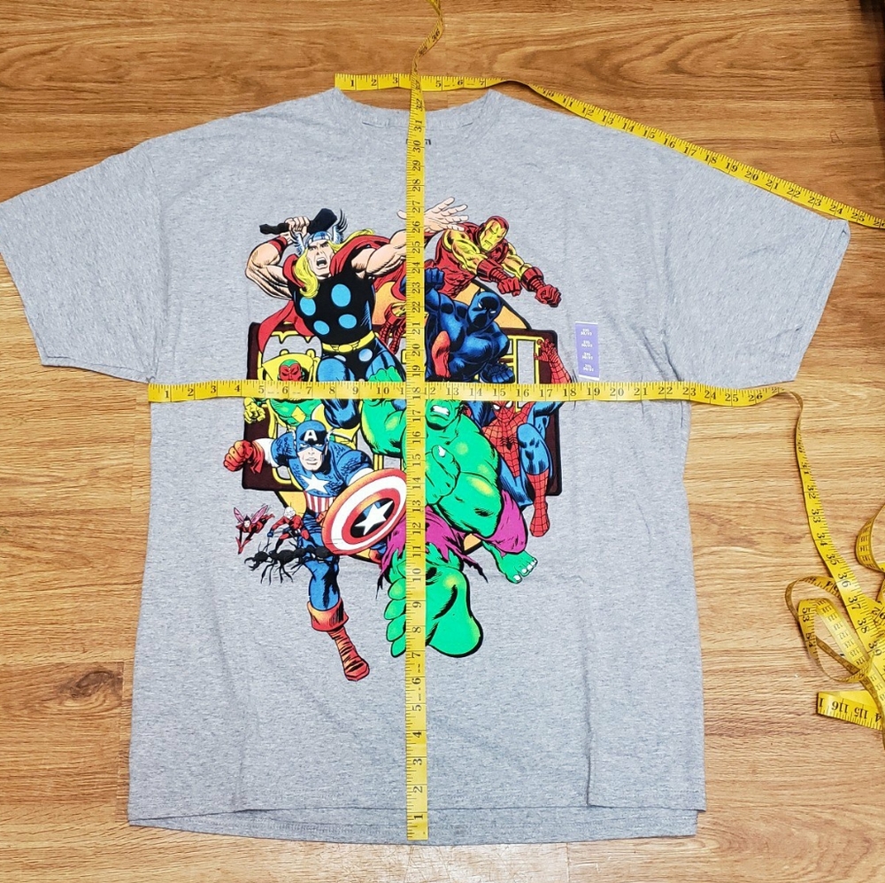 NEW! MARVEL T-SHIRT XXL - Picture 2 of 4